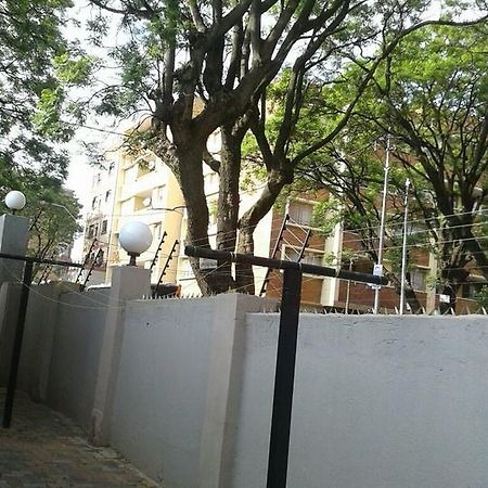 יוהנסבורג Royal Crown Guesthouse מראה חיצוני תמונה