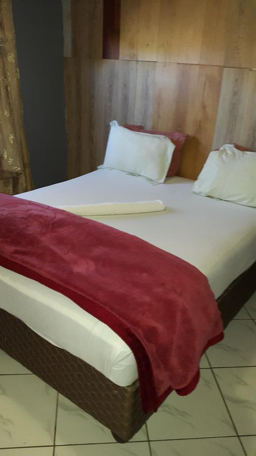 יוהנסבורג Royal Crown Guesthouse מראה חיצוני תמונה