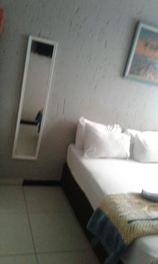יוהנסבורג Royal Crown Guesthouse מראה חיצוני תמונה