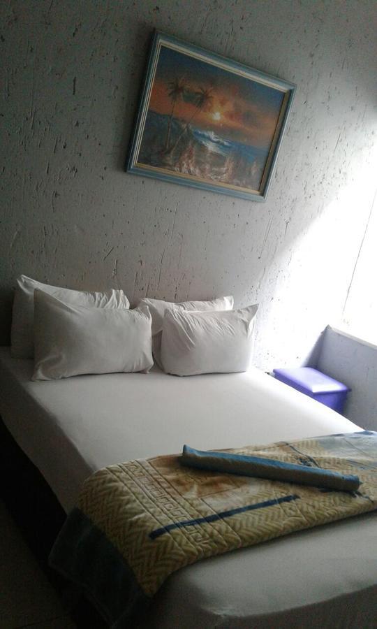 יוהנסבורג Royal Crown Guesthouse מראה חיצוני תמונה